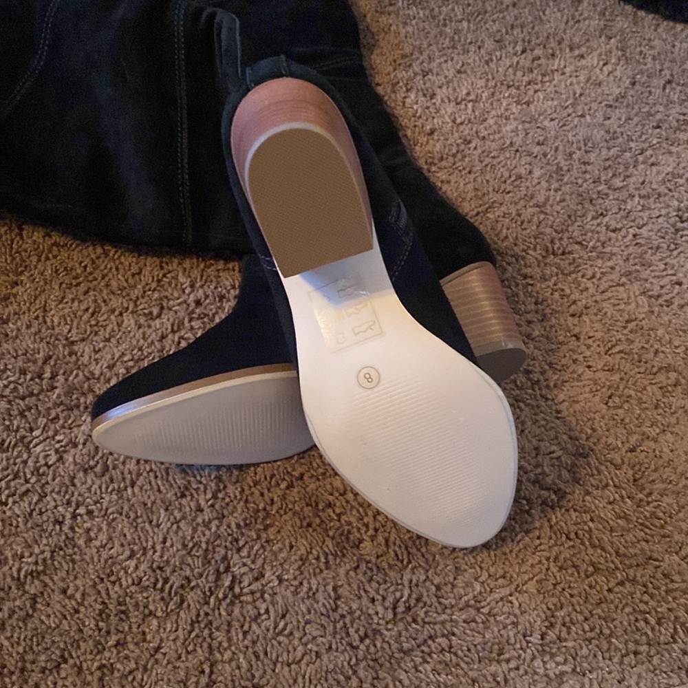 Boots - Picture 2 of 3